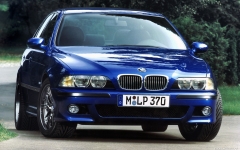 BMW-M5-E39-1920x1200-0041